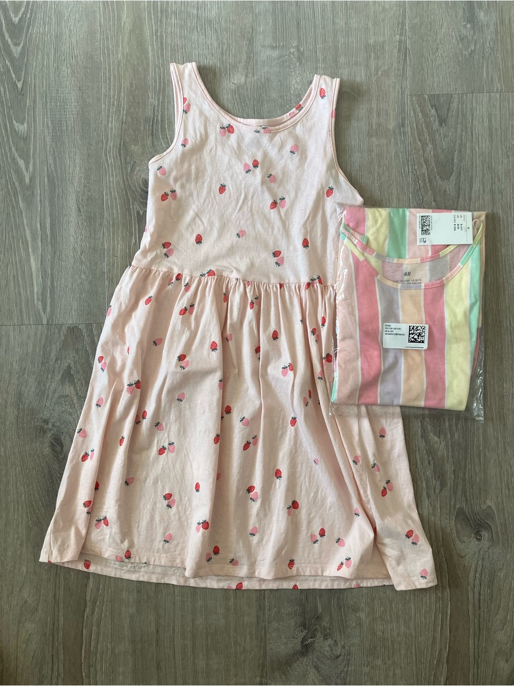 NEW H&M Tank Bundle (2)